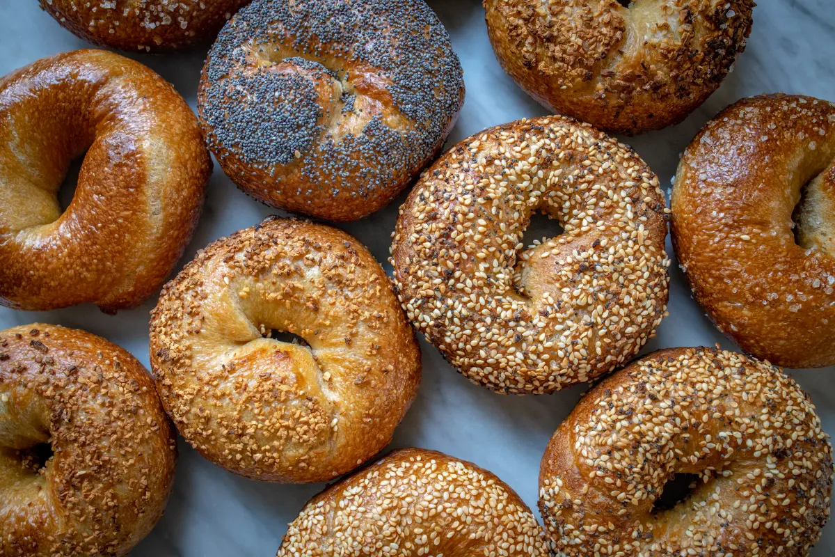 greek yogurt bagels